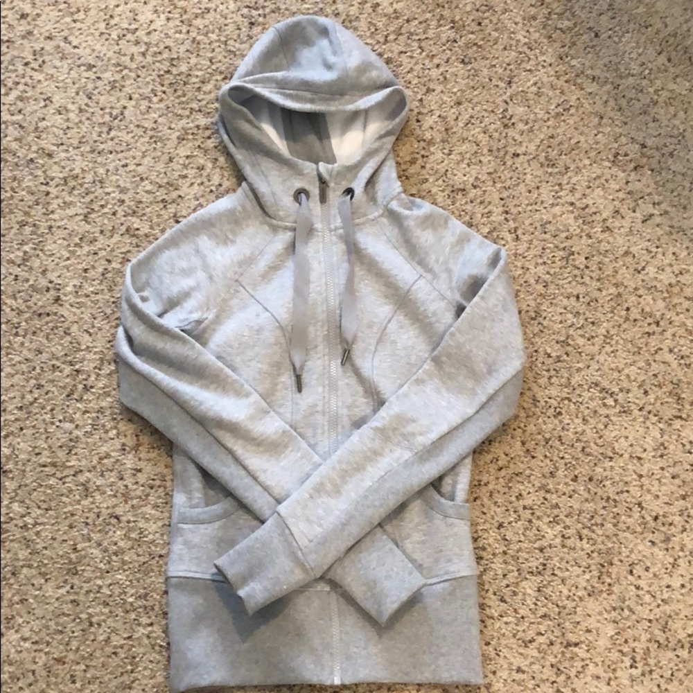 Like new! Fleece-lined Athleta sweatshirt